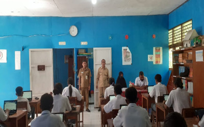 SMAN 1 FATULEU TENGAH KONSISTEN UJIAN SEKOLAH BERBASIS CBT
