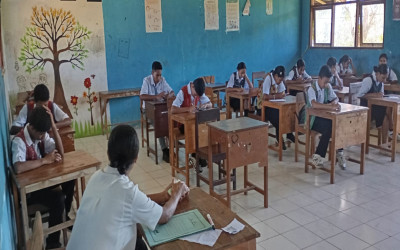 SMAN 1 Fatuleu Tengah Gelar Penilaian Akhir Semester (PAS) Genap Full Online